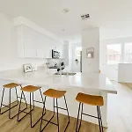 Central, Urban Townhouse With Private Roof Deck * Garden Grove