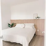 Central, Urban Townhouse With Private Roof Deck Apartment *