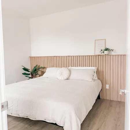 Central, Urban Townhouse With Private Roof Deck Apartment *